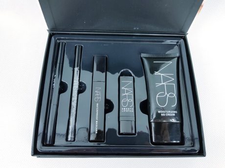 zestaw-nars-5-pieces-of-fashion-makeup-set.jpg